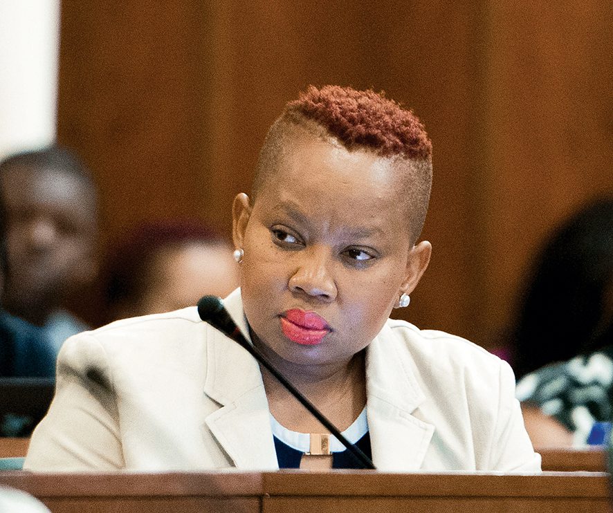 Moegoe Lumka Oliphant