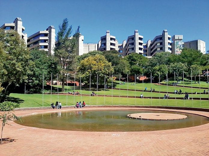 UJ