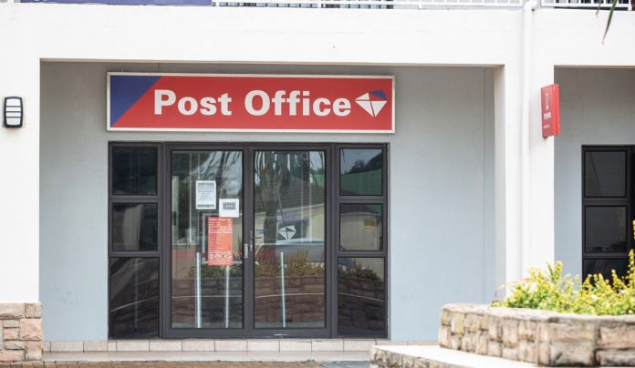 'Disgusted' union to meet minister as Post Office cuts staff