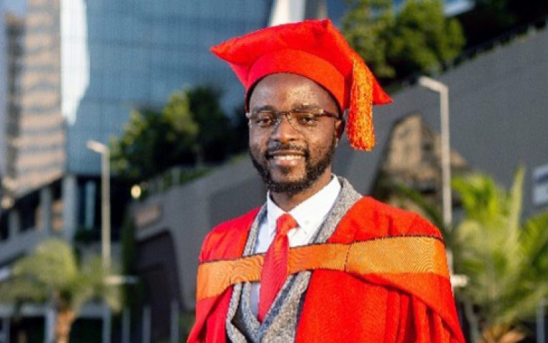 Dr Louis Nyahunda