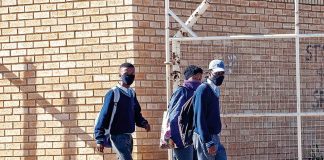 Matriculants and teachers.