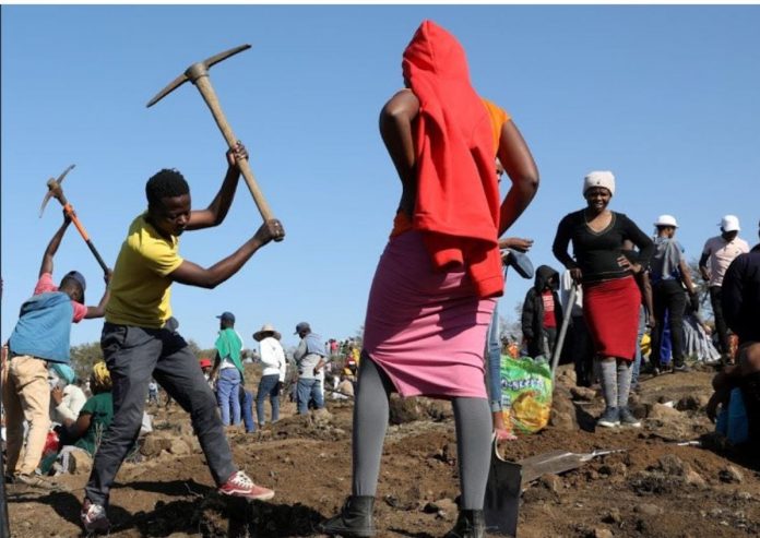 The KwaZulu-Natal Provincial Government has urged people involved in illegal mining in KwaHlathi, near Ladysmith, to immediately leave the site, warning that people found there on Thursday will face the full might of the law.
