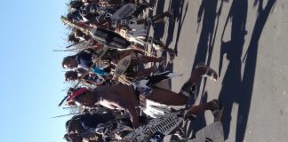 Despite the AmaZulu royal house distancing itself from the presence of amabutho (regiments) at former president Jaco Zuma’s eNkandla homestead to protect him from being arrested, on Saturday a strong contingent of amabutho again descended to the village of KwaNxamalala.