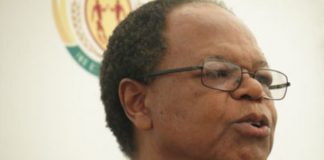 Dan Sechaba Montsitsi, who is reported to have passed away from COVID-19 complications. Image: Twitter / @SAfmRadio