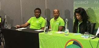 Bonginkosi Khanyile resigns
