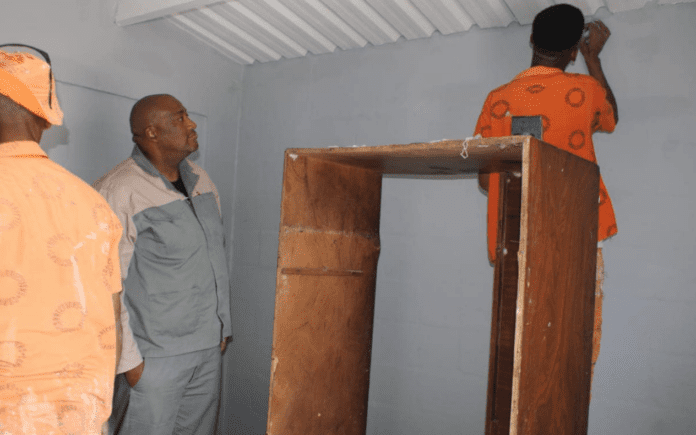Gayton McKenzie ,Inmates Fixing GBV victim .Photo :Facebook Gayton McKenzie