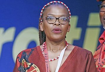 Cosatu warns minister against fiscal austerity 