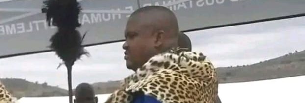 Traditional leader dies