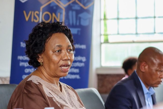 Basic Education Minister Angie Motshekga has visited one of South Africa’s top-performing districts in the matric exams to speak to officials
