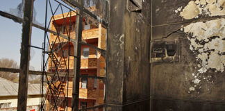 Illegal immigrants and crooks hijack abandoned metro buildings