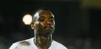 Khama back in Zimbabwe