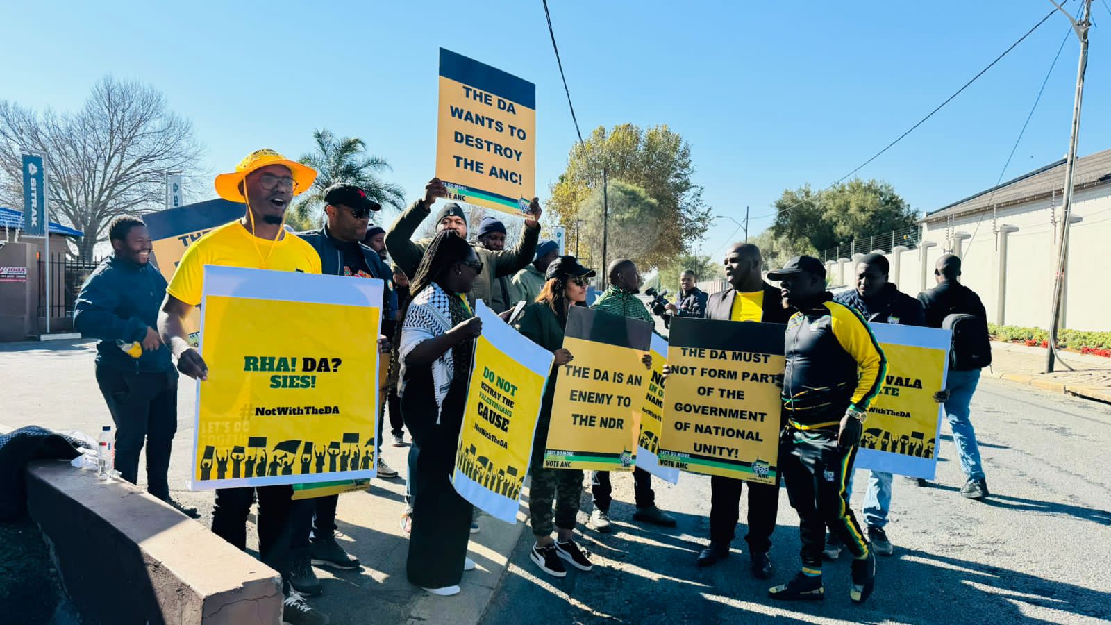 Anything but the DA, say protestors at ANC NEC meeting venue