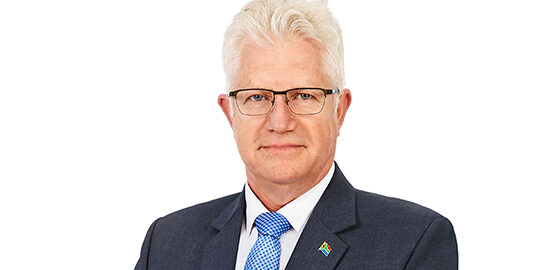 Alan Winde sworn in