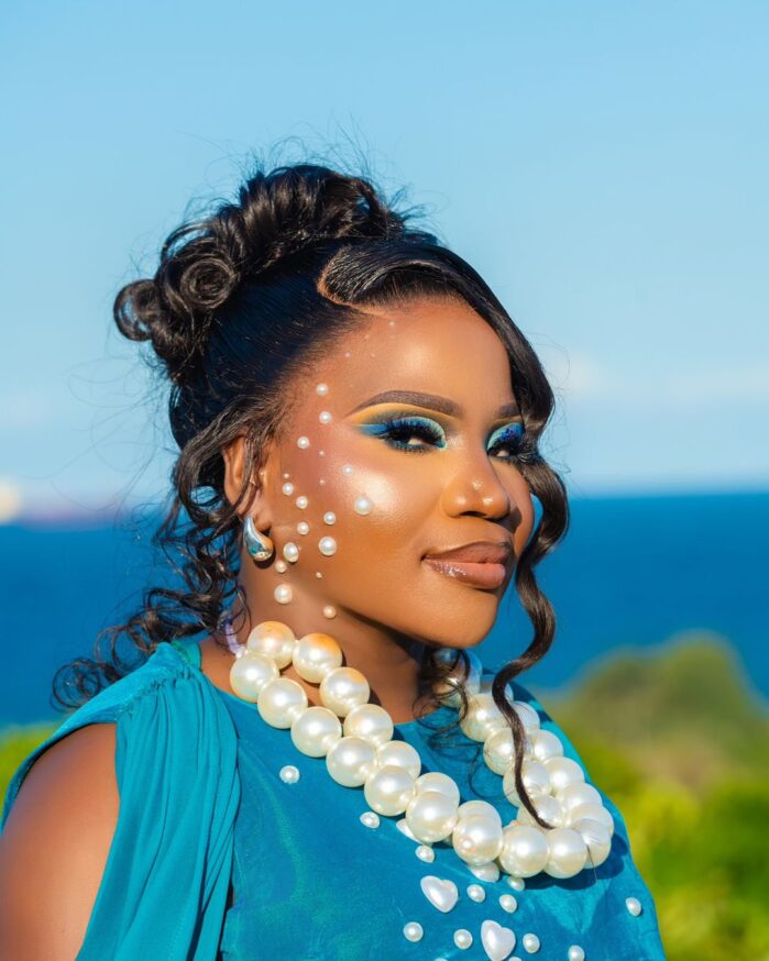 Makhadzi's last-minute Durban July outfit results in a fashion 'miss'