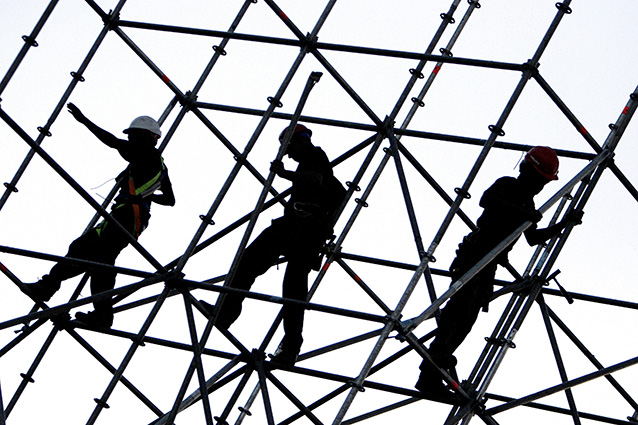 Project and construction pros join revolt against turnkey tenders 