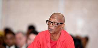 Speaker kicks defiant EFF out of legislature
