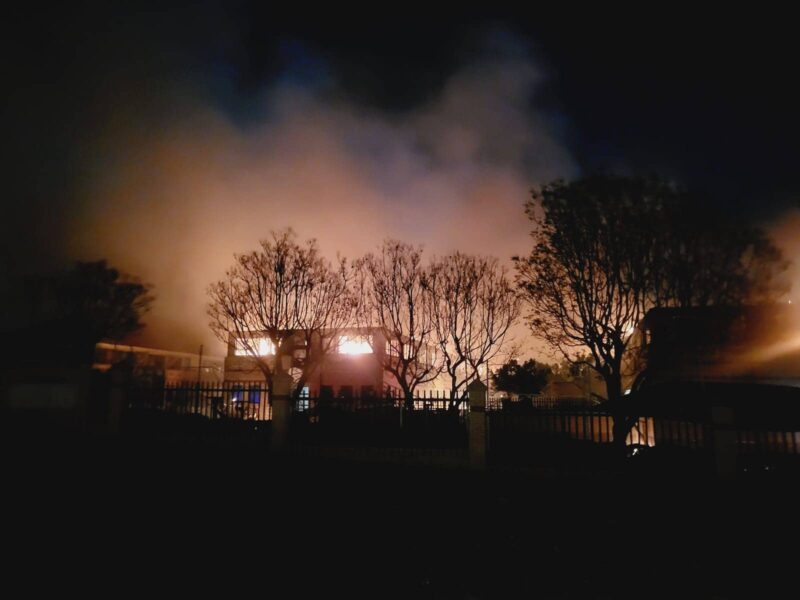 Midrand building on fire