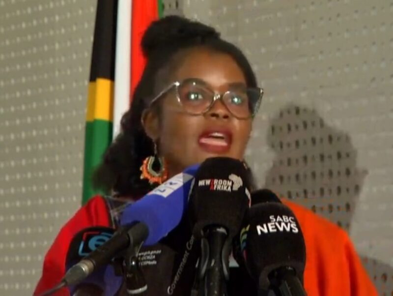 Minister revokes zero percent university fee hike