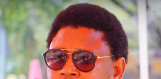 EFF leader quits