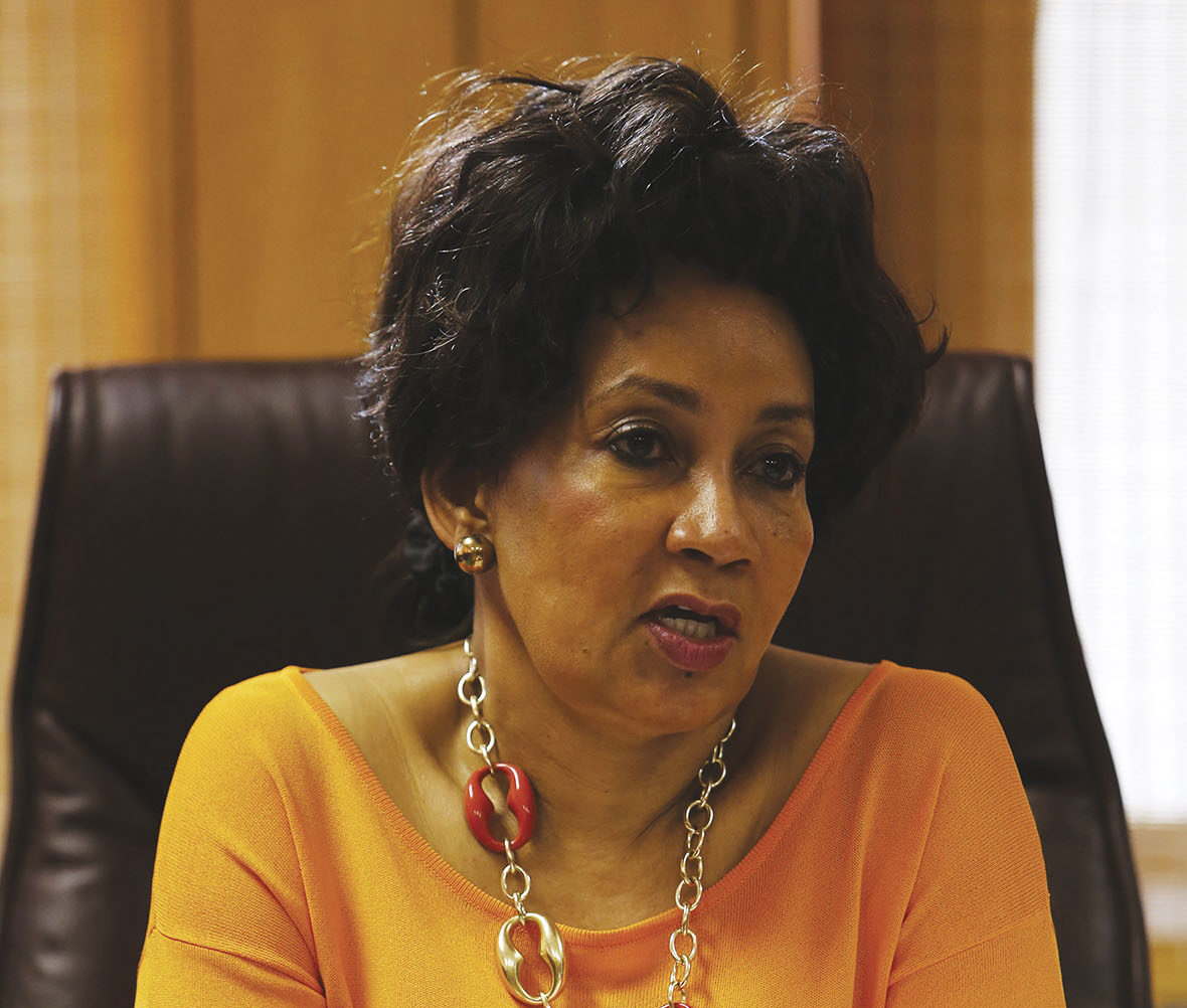 Lindiwe Sisulu