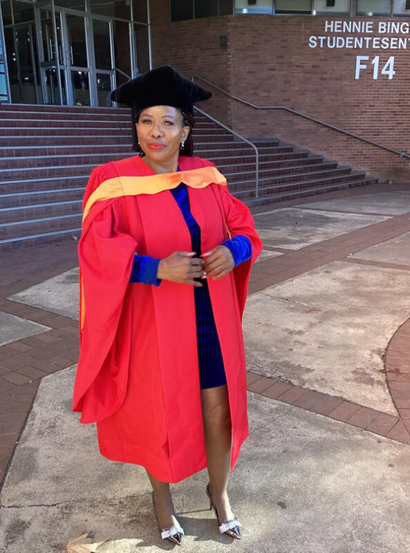Dr Manketsi Tlhape