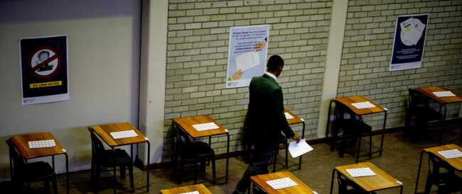 Teachers suspended for sleeping with pupils