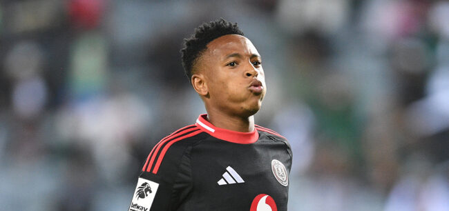 Mofokeng and Cardoso win PSL monthly awards