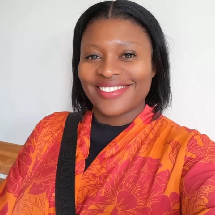 Zinzi Nsele