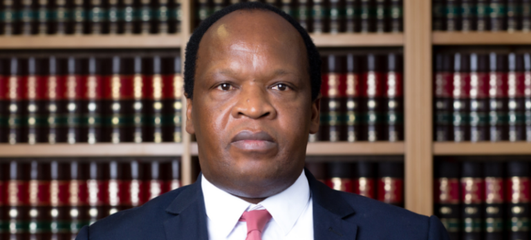 Muzi Sikhakhane