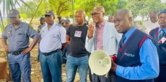 Mayor whisked away from angry protesting Tzaneen residents
