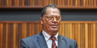 Ngeke, safa yi Safa, off with their heads! 