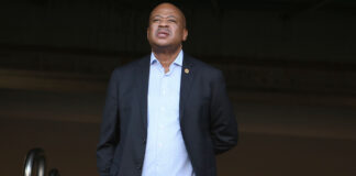Creditor in court bid to attach Bobby’s Kaizer Chiefs shares
