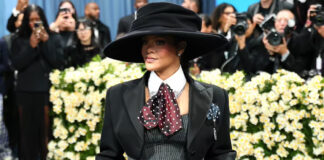 Rihanna reveals her third pregnancy at the Met Gala