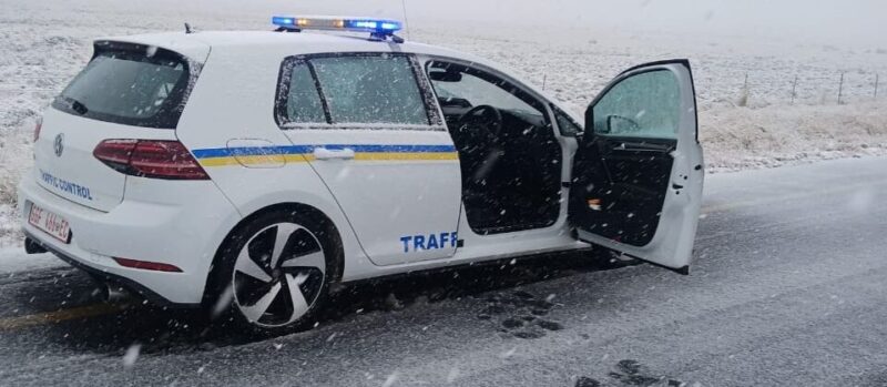 Motorists warned as snow causes havoc on Eastern Cape roads