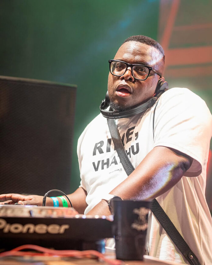 Kaya959 places Sol Phenduka on suspension