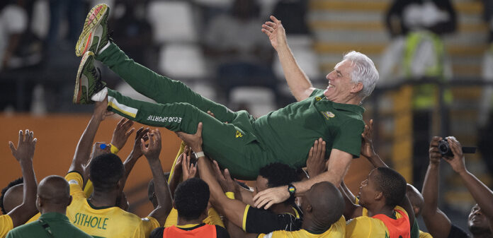 McKenzie defends Hugo Broos