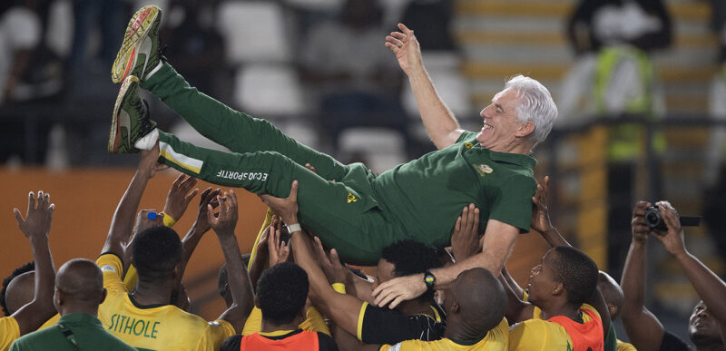 McKenzie defends Hugo Broos