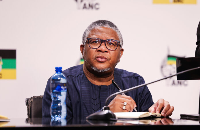 Mbalula hits back at Ngcukayitobi