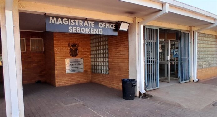 Security officers' bail hearing postponed