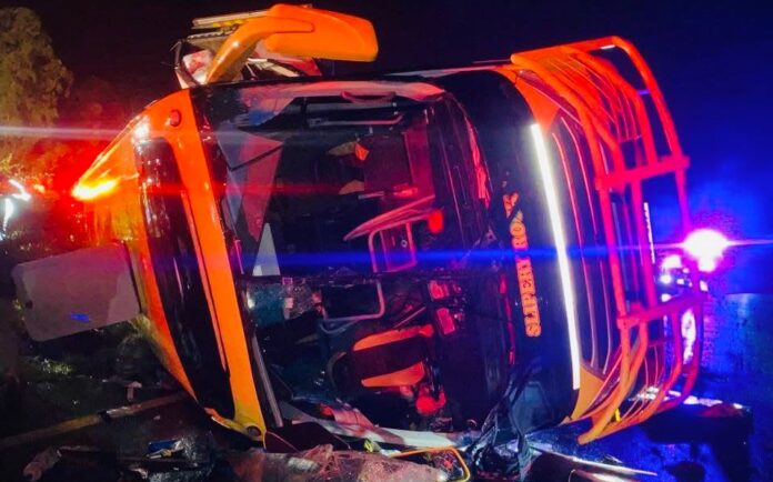 Bus accident on N1 South between Edenburg and Bloemfontein claimed three lives and injured 71 passengers