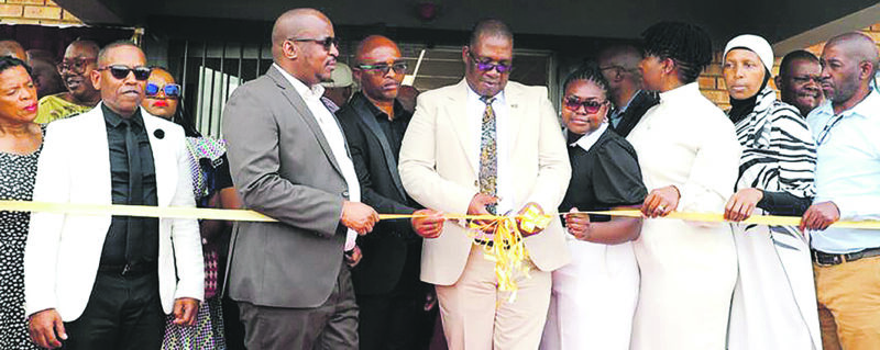 Gauteng Premier Panyaza Lesufi handing over Rustervaal Secondary School