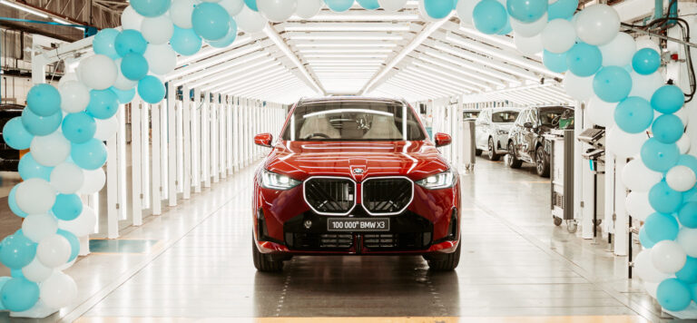BMW Rosslyn plant celebrates 100,000 new-generation X3s