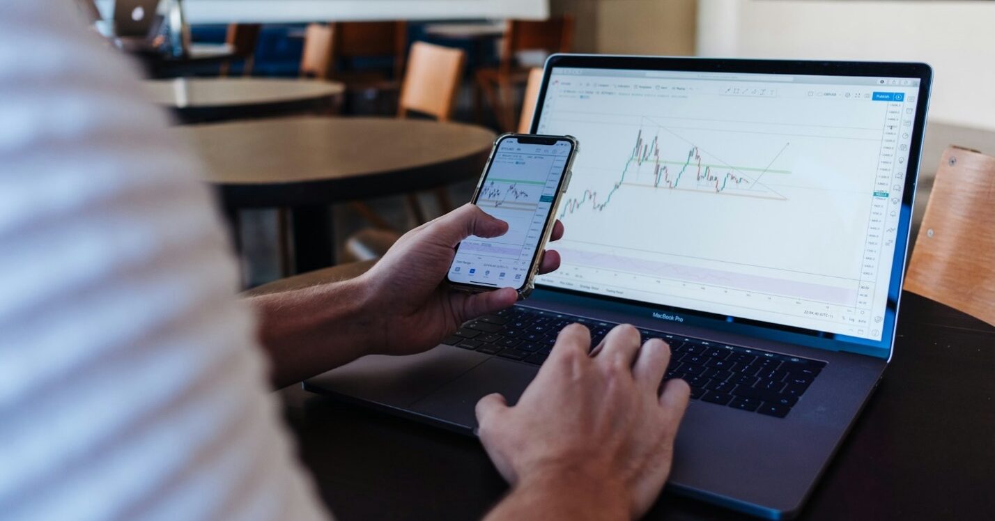 4 Reasons FSCA License Verification Must Be Your First Move When Picking the Best Forex Brokers in South Africa