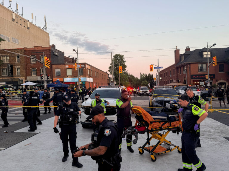 Toronto active shooter incident leaves 5 people injured, 2 dead, police say