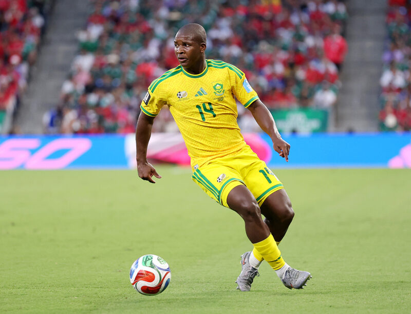 Mbekezeli Mbokazi controlling the ball