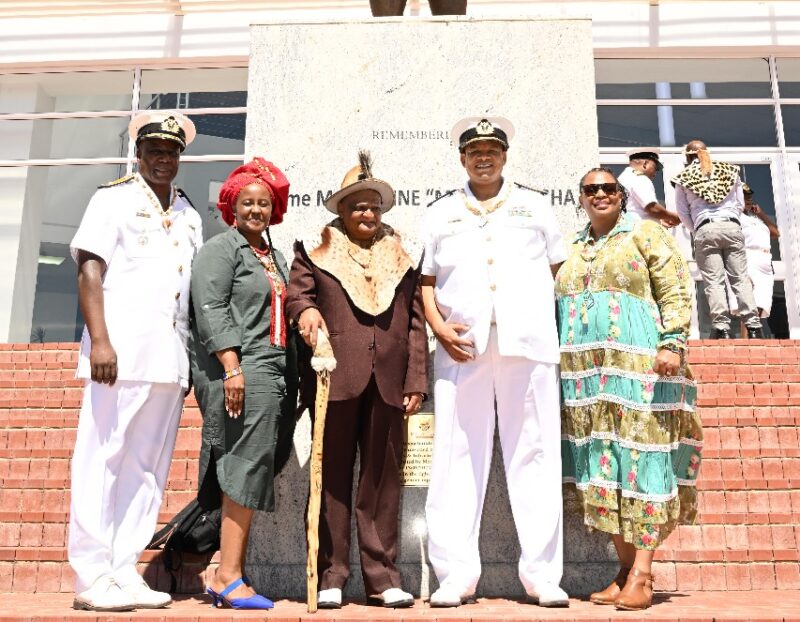 Maurice Vivian Kok and members of the SA Navy