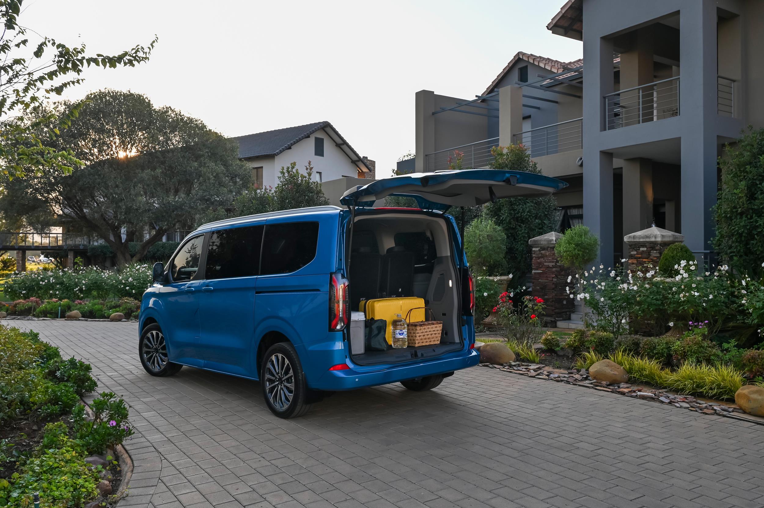 Ford Tourneo Titanium X AWD