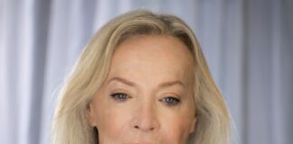 Veteran South African actress Sandra Prinsloo, who is set to receive an honorary doctorate from North-West University