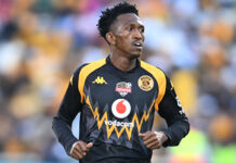 It’s Super Sunday in the PSL with red-hot Pirates and Chiefs in action Kaizer Chiefs midfielder Adolf Mtasingwa on the pitch during a match