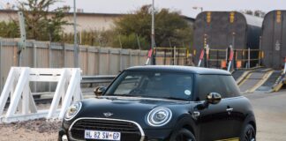 MINI marks 24 years in SA with Heritage Day Johannesburg convoy